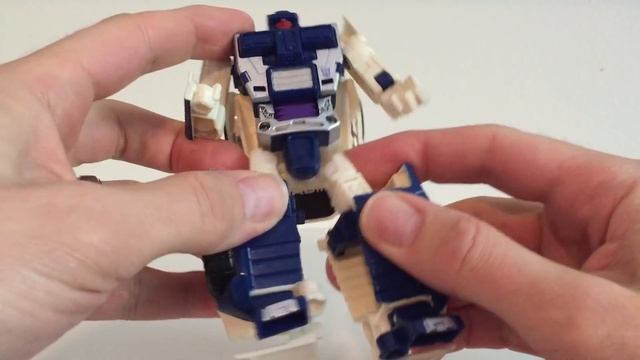 Transformers Combiner Wars Breakdown & Sunstreaker смотреть онлайн