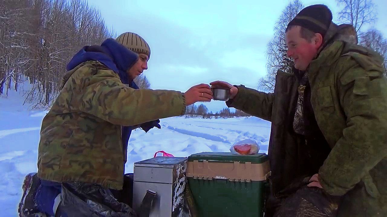 10 Ловим белых щук на МОЙВУ. Зимняя рыбалка..mp4 смотреть онлайн
