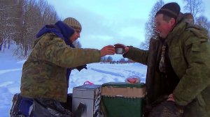 10 Ловим белых щук на МОЙВУ. Зимняя рыбалка..mp4