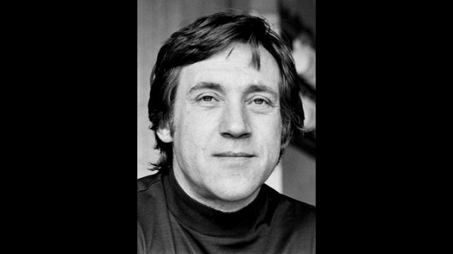 Владимир Высоцкий - Мне судьба — до последней черты, до креста смотреть онлайн