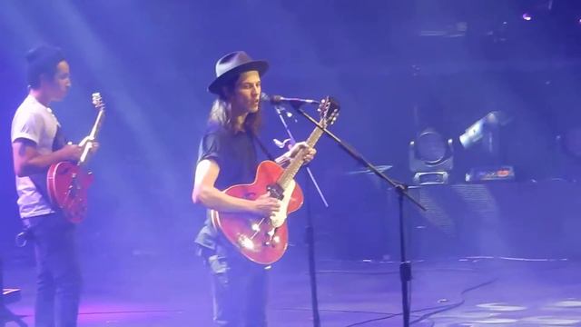Let It Go- James Bay Live @ The Mall of Asia Arena смотреть онлайн