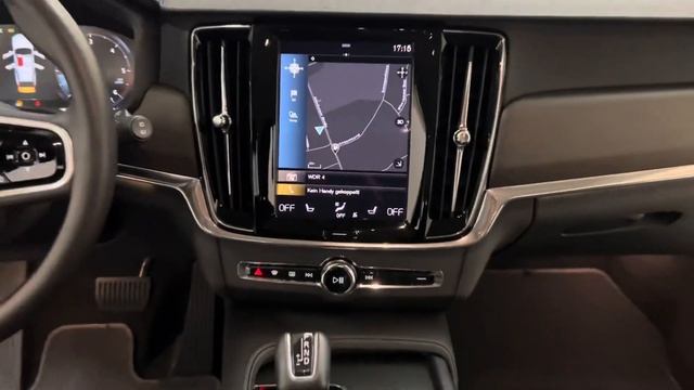 Volvo V90 Cross Country Pro смотреть онлайн