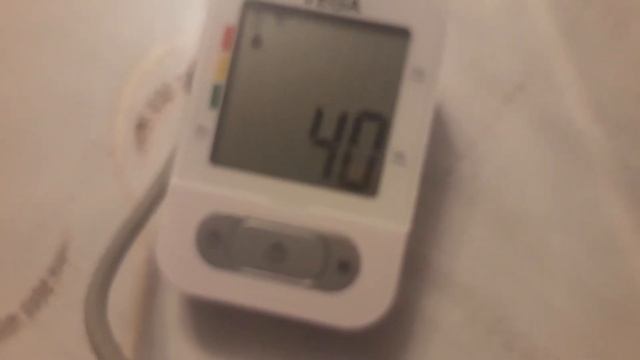 Як поміряти тиск автоматичним тонометром . смотреть онлайн