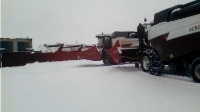 Всё уборка в этом году закончена. Мы дома. смотреть онлайн