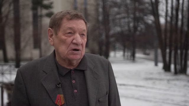 Подвигу твоему, Ленинград! Церемония возложения цветов у памятника Мужеству ленинградцев. смотреть онлайн