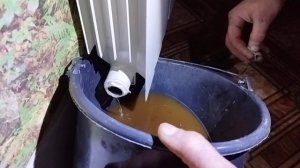 сколько же воды в 10 секциях биметаллических радиаторов отопления.