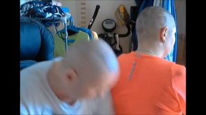 Мультики.Ромка побрил Дашку налысо за 2000 рублей.Голове легче дышится.