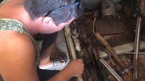 Переварка порогов на ваз 2105-2107. Замена внутренних порогов и Поддомкратников.Частичный ремонт дн