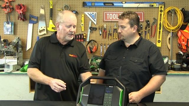 Hitachi UR18DSALP4 Jobsite Radio смотреть онлайн