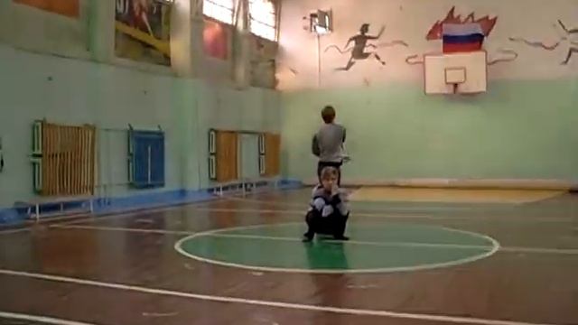 Кордовое крыло в спортзале. Тестовые полеты. смотреть онлайн