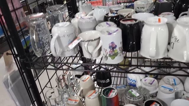 It Was Her First Time | Thrift With Me | Goodwill Bins смотреть онлайн