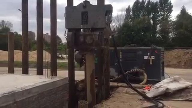 Аренда ВИБРОПОГРУЖАТЕЛЯ от компании ТТС-ШПУНТ +7(495)960-5017 смотреть онлайн