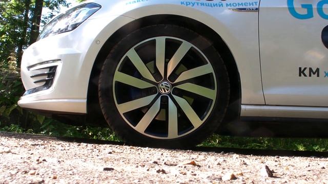 Test VW Golf GTE. Электрическое будущее. смотреть онлайн