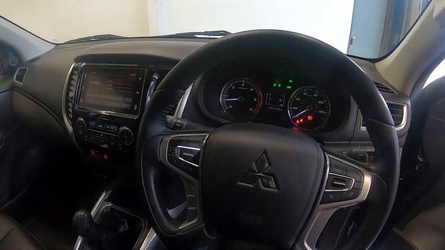 MITSUBISHI L200 2.4 DI-D DC CHALLENGER смотреть онлайн