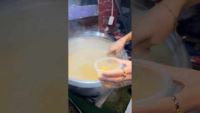 Pinoy Streetfood SIZZLING PUSIT SEAFOODS sa UGBO TONDO MANILA смотреть онлайн