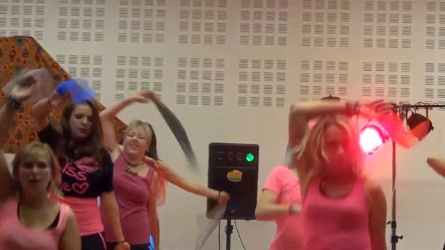 Zumba Fete de fin d´annee, Meinau смотреть онлайн