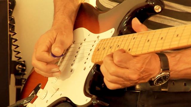 2014 Fender Stratocaster 54 American Vintage Reissue (60ths Anniversary) смотреть онлайн