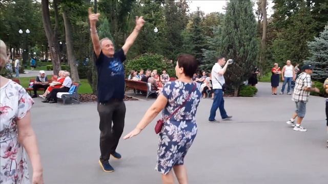 ТАК УСТРОЕНЫ МУЖЧИНЫ ЛЮБЯТ ЖЕНЩИН БЕЗ ПРИЧИНЫ смотреть онлайн