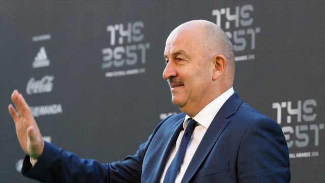 Черчесов прилетел в Лондон на церемонию наград ФИФА смотреть онлайн