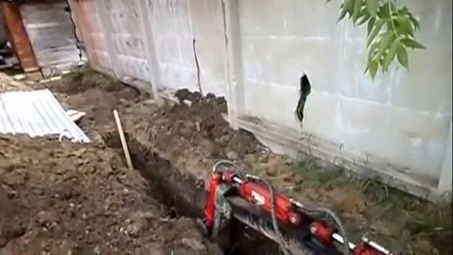 Мини-экскаватор прицепного типа Landformer смотреть онлайн