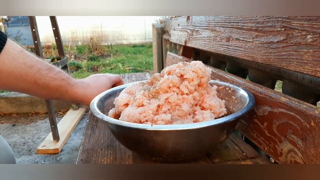 Фаршированные перцы на углях.Просто восторг!А бекончик сгорел. смотреть онлайн