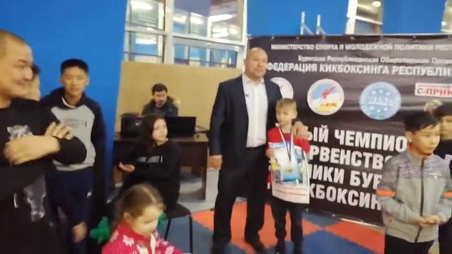 А вот и нагрождение чемпиона смотреть онлайн