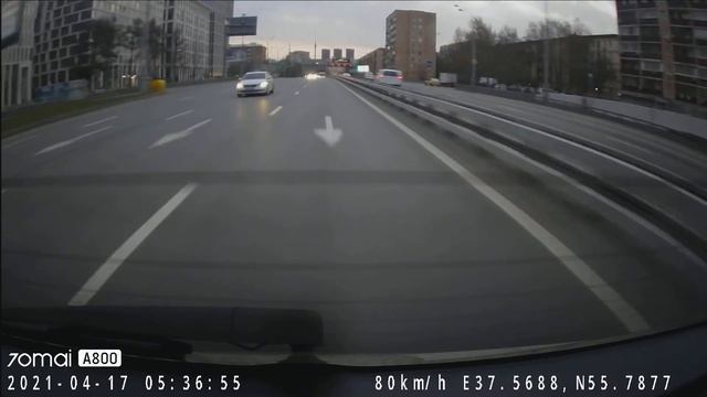 70mai A800, задняя камера, через тонировку.