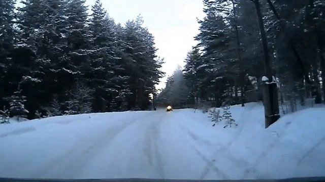 Снегоход идет на таран смотреть онлайн