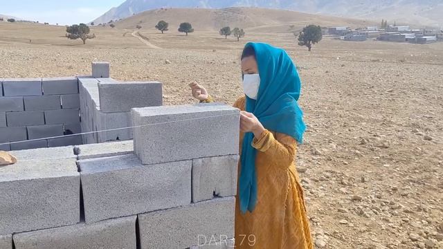 Nomadic Woman: Building The House Of Dreams