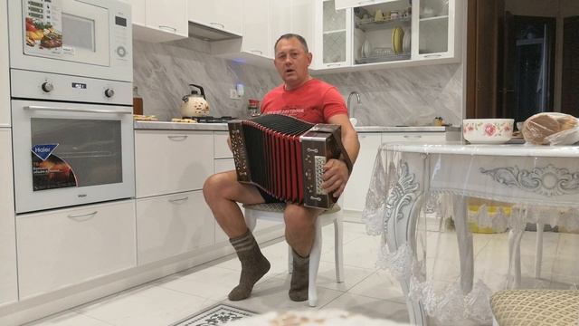 Расцвела сирень черемуха в саду. смотреть онлайн