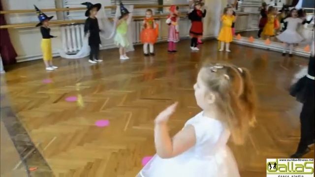 Хэллоуин в детской группе в Студии танцев Dallas на Рышкановке. Танцы для детей в Кишиневе смотреть онлайн
