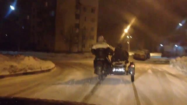 На мотоцикле зимой смотреть онлайн