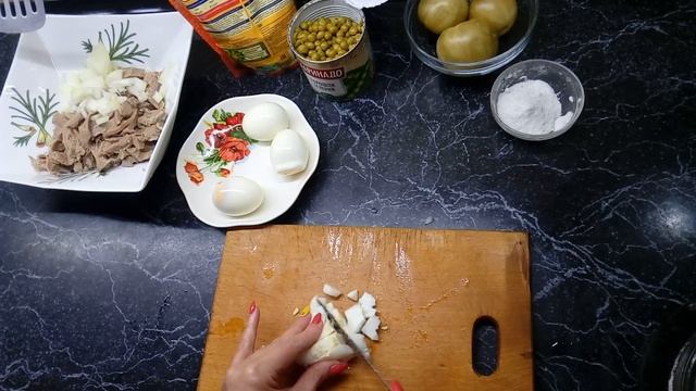Готовим вкусный и простой салат с языком!!! смотреть онлайн