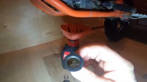 замена масла в 4х тактном двигателе 172 FMM