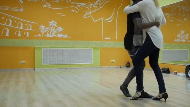 Sheva & Laura Kizomba demo 05102015 смотреть онлайн