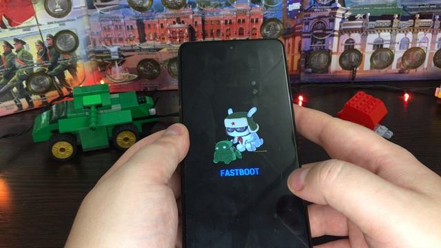 Что делать если телефон не включается. Заяц при загрузке. смотреть онлайн