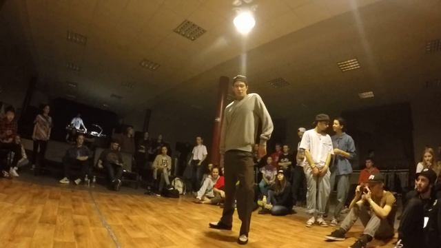 Funky man #8 | Popping 1/8 final | Максим Патрин vs Banderas смотреть онлайн