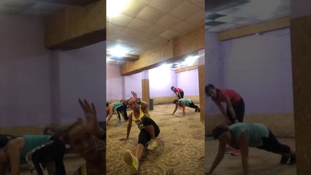 Групповая тренировка. Функциональная на все группы мышц и пресс! смотреть онлайн