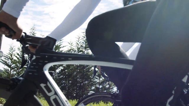 Behind The Scenes - A Day At Team Sky’s Team House смотреть онлайн