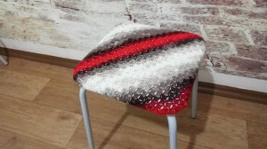 Утилизация остатков пряжи. Вяжем чехол на табурет. Мастер класс.
