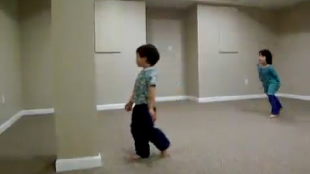 Неудачно спряталась смотреть онлайн