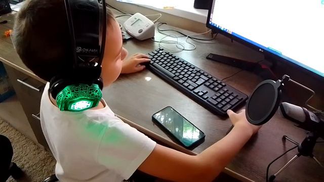 Всем привет Я новый блогер и буду снимать игры! смотреть онлайн