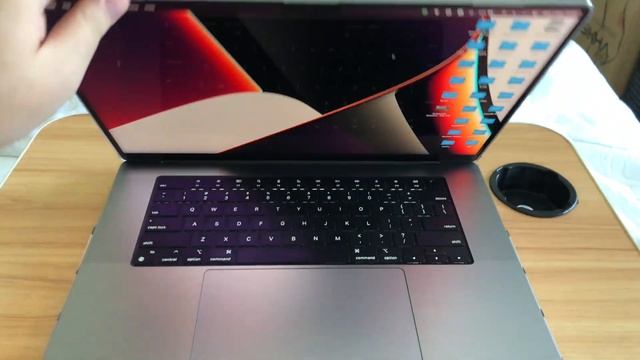 16" MacBook Pro M1 Pro Real Day In the Life Battery Test ? | Online Class, Editing, Watching Video смотреть онлайн