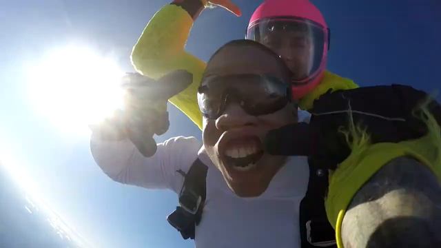 Tandem Skydive at Skydive Tennessee with Everett Martin from Brentwood, TN смотреть онлайн
