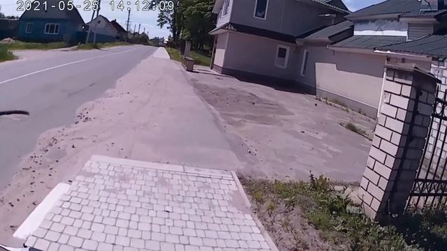 г. Стародуб, ул. Луначарского, парк, май 2021 смотреть онлайн