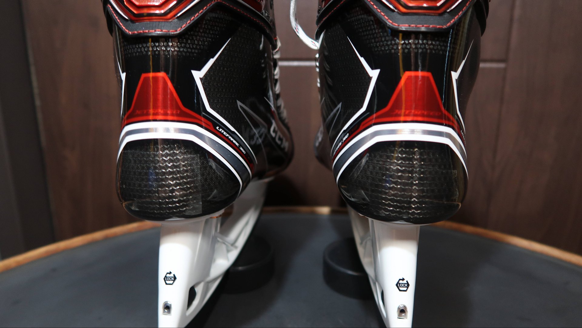 CCM Jetspeed FT2 Skates. Unboxing.