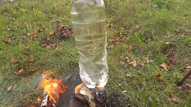 Возможно ли вскипятить воду в пластиковой бутылке на костре? смотреть онлайн