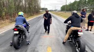 Yamaha MT 09 VS Yamaha R6