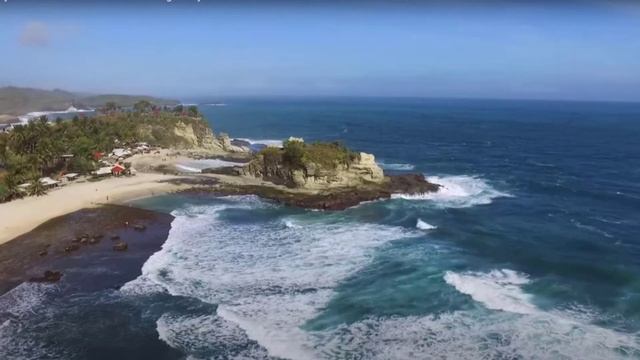 Top 10 Must-Visit Destinations in East Java, Indonesia" смотреть онлайн