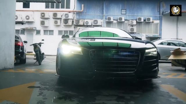AUDI R8 V10 fitted with armytrix titanium series смотреть онлайн